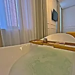 Little Rock Center Pensiune 4*