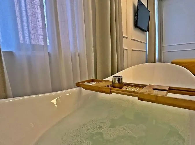 Little Rock Center ゲストハウス 4*