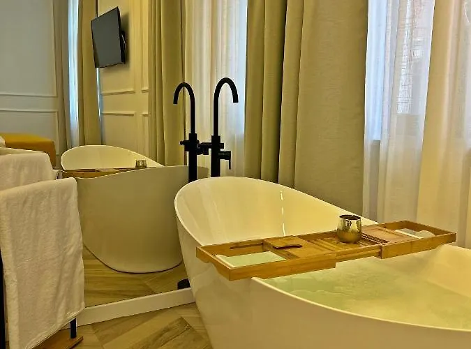 ゲストハウス Little Rock Center 4*