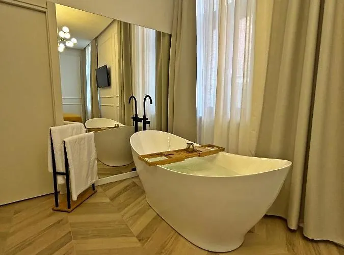 Little Rock Center ゲストハウス 4*